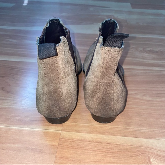 ASOS Pointed Chelsea Boots in Brown Suede size 7 - Picture 8 of 11